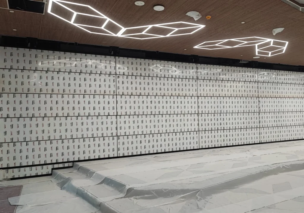 cloud-automatic-vertical-retractable-walls-left-angle-view