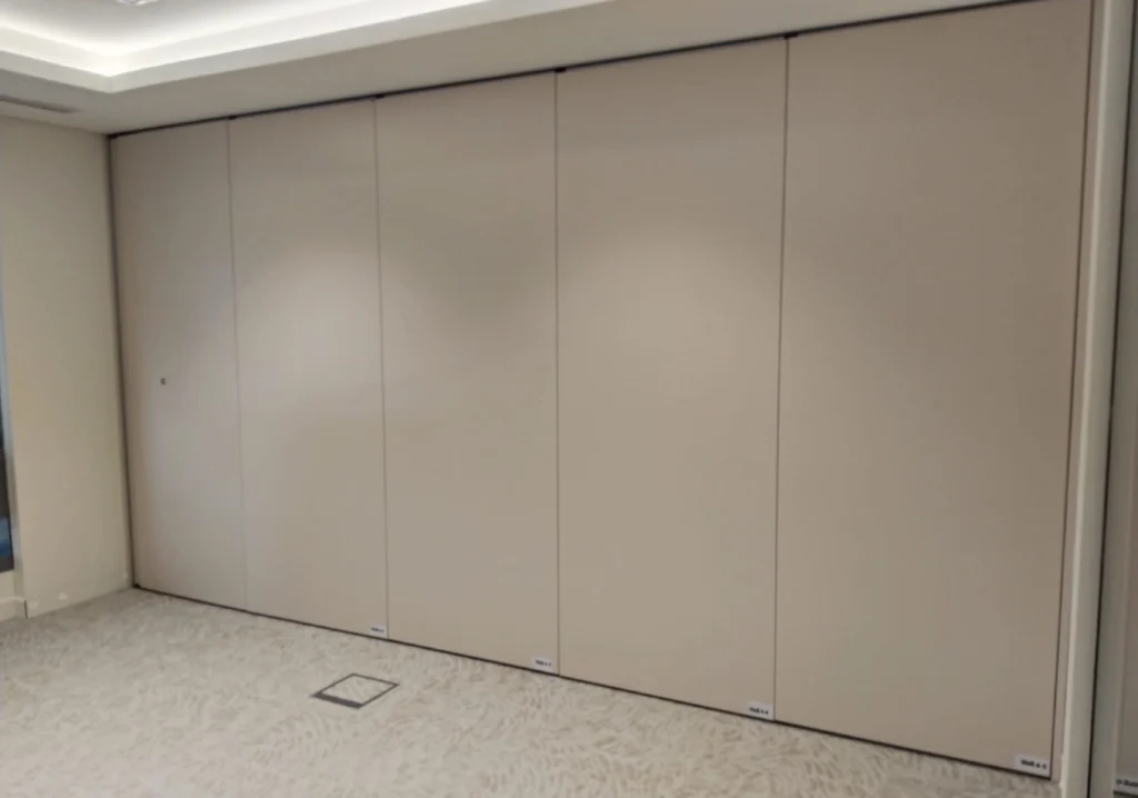 movable manual wall system nishan tower qatar